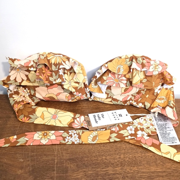 Billabong Other - NWT Billabong x Salty Blonde 70's Floral Ruffle Swimsuit Top Bikini Floral FLAW